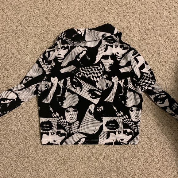 Forever 21 Black and White Long Sleeve Crop Top - Picture 2 of 2